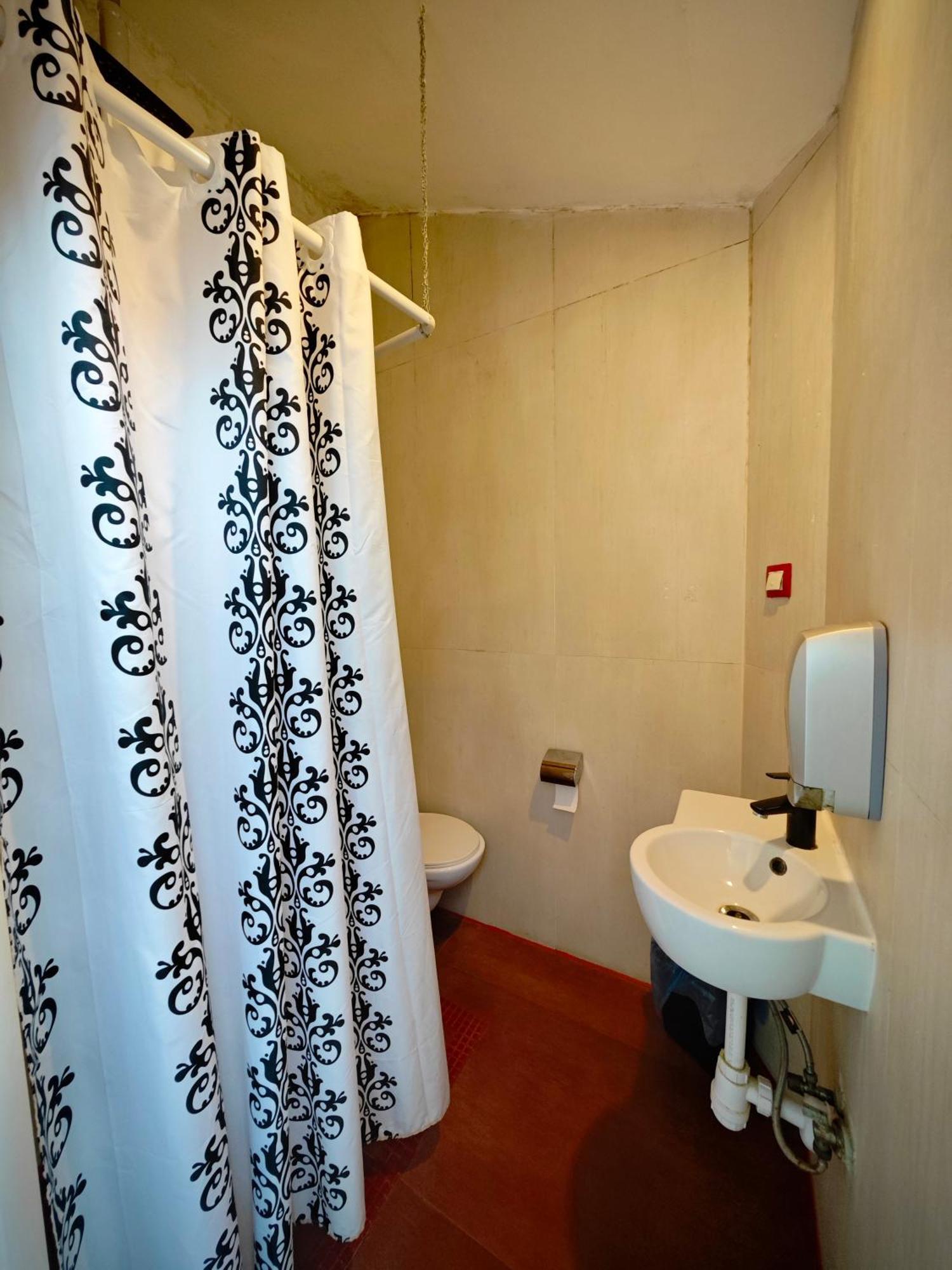 Apartamenty Hoza Attic Studio Varsó Szoba fotó
