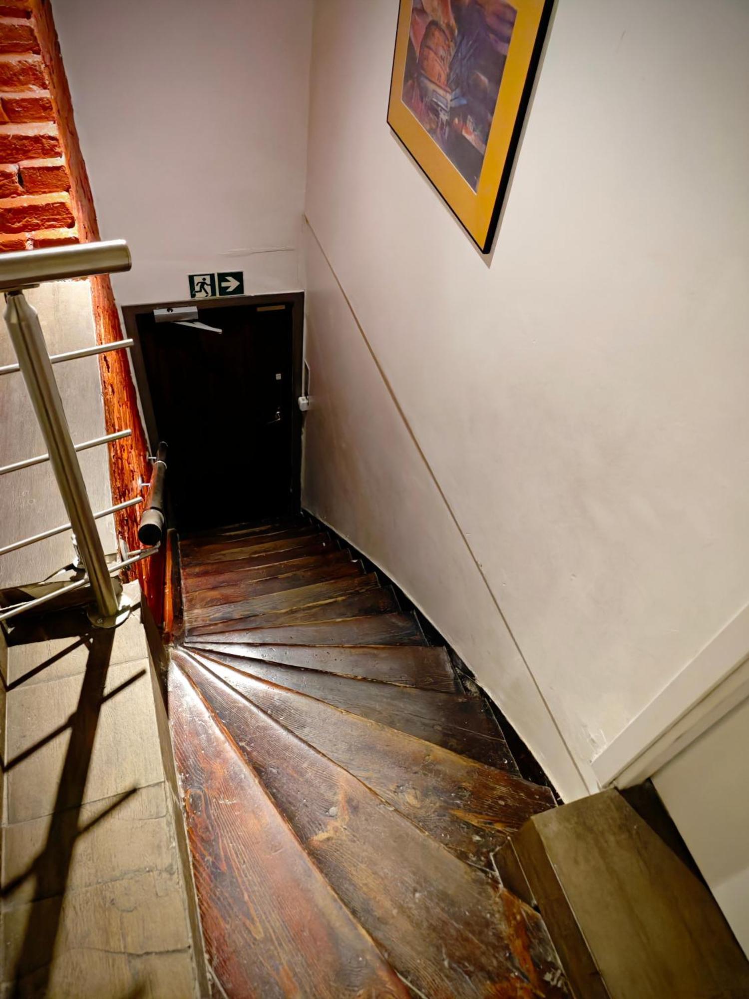 Apartamenty Hoza Attic Studio Varsó Kültér fotó