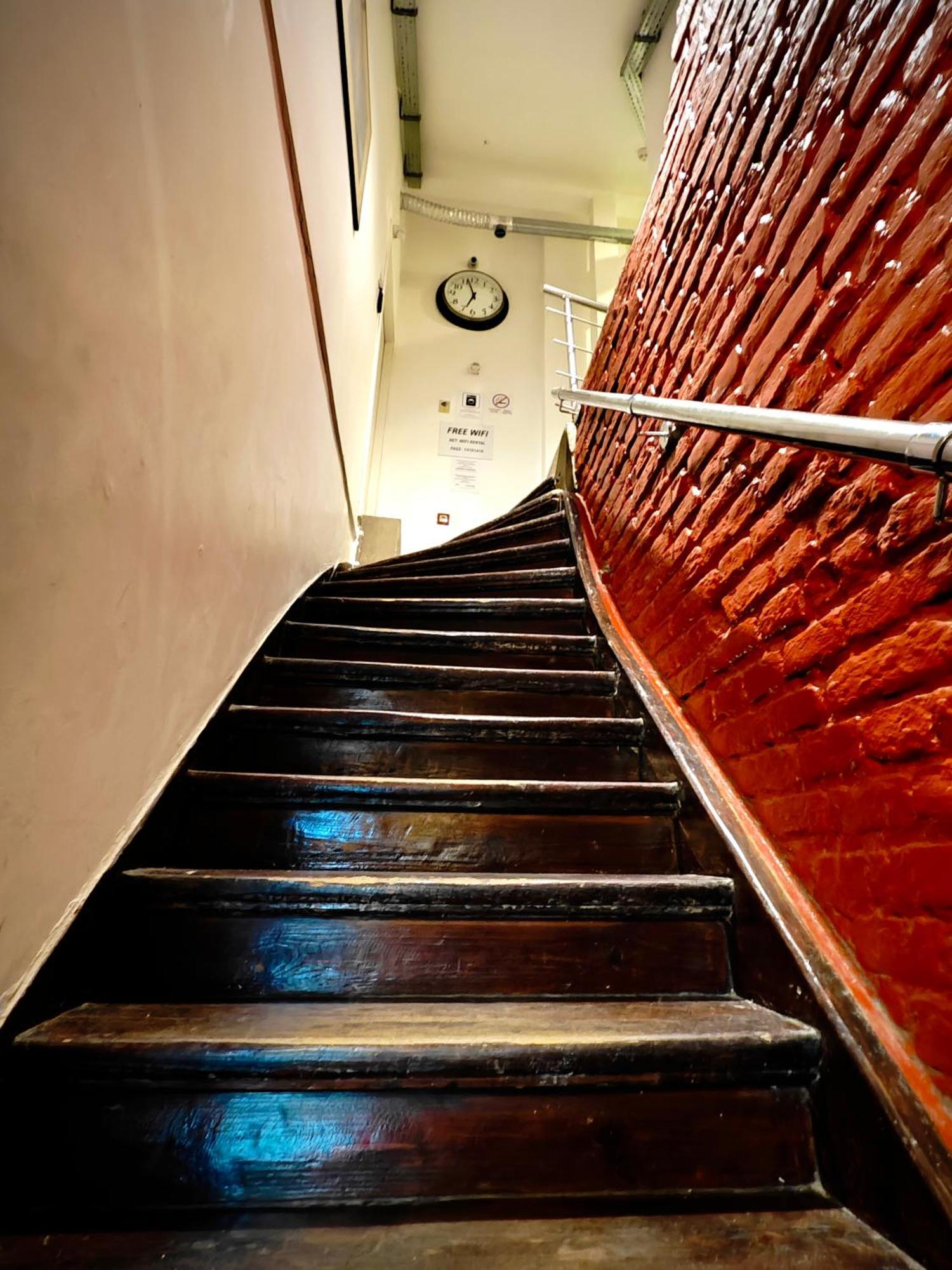 Apartamenty Hoza Attic Studio Varsó Kültér fotó
