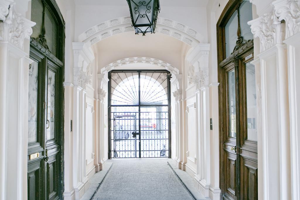 Apartamenty Hoza Attic Studio Varsó Kültér fotó