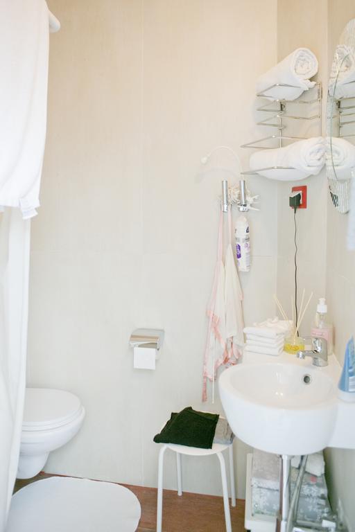 Apartamenty Hoza Attic Studio Varsó Szoba fotó