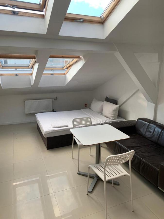 Apartamenty Hoza Attic Studio Varsó Kültér fotó