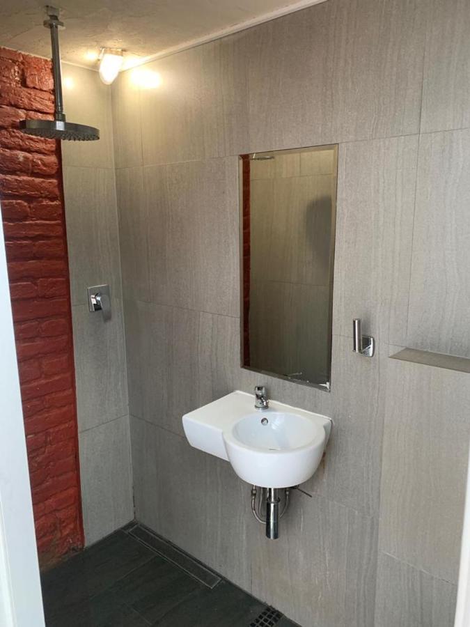 Apartamenty Hoza Attic Studio Varsó Kültér fotó